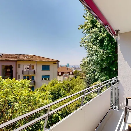 Daire Amazing The Center, Very Sunny - Sun 4 *
