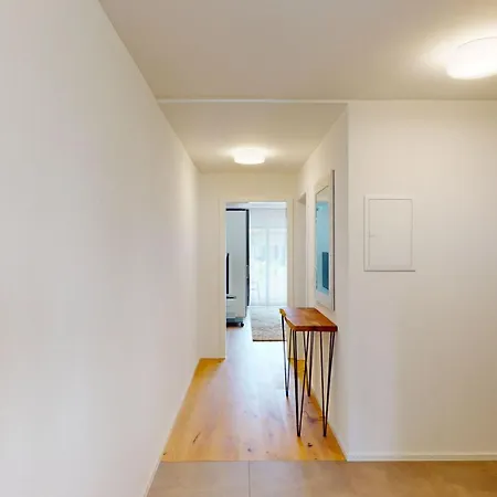 Amazing The Center, Very Sunny - Sun 4 *