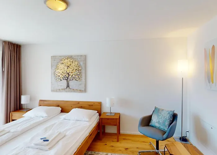 Amazing The Center, Very Sunny - Sun 4