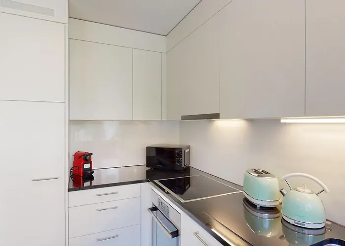 Amazing The Center, Very Sunny - Sun 4 Zurique