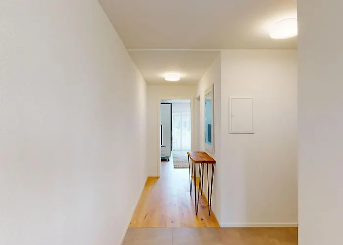 Amazing The Center, Very Sunny - Sun 4 *